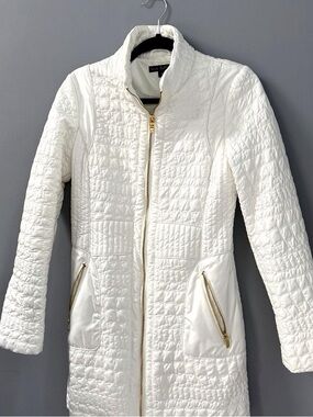 Via Spiga White Quilted Puffer Coat with Gold Zippers